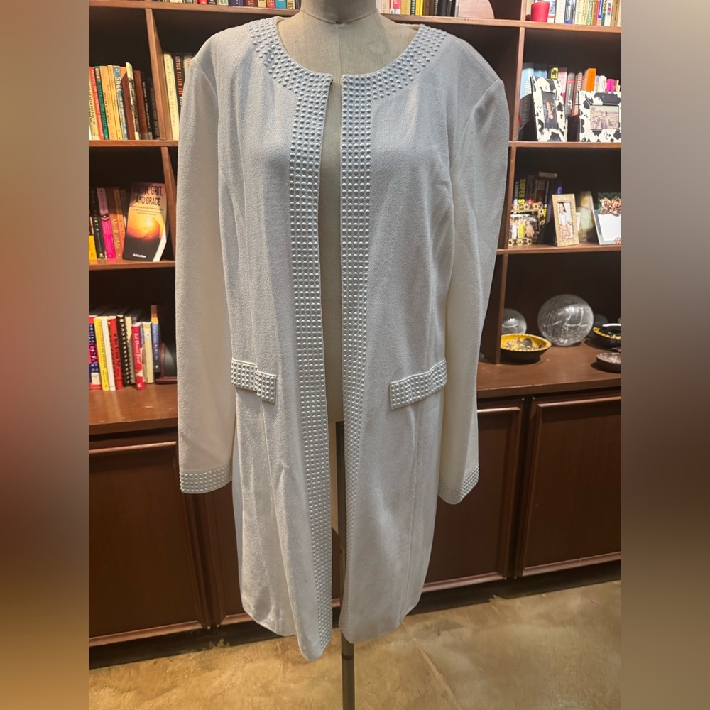 St John Collection Pearl Trimmed White Knit Topper 16